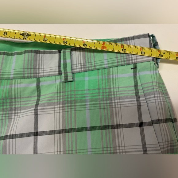 NIKE DRI FIT GOLF UNIQUE CHECKERED SHORTS MENS SIZE 38 ATHLETIC BOTTOMS - Picture 6 of 16